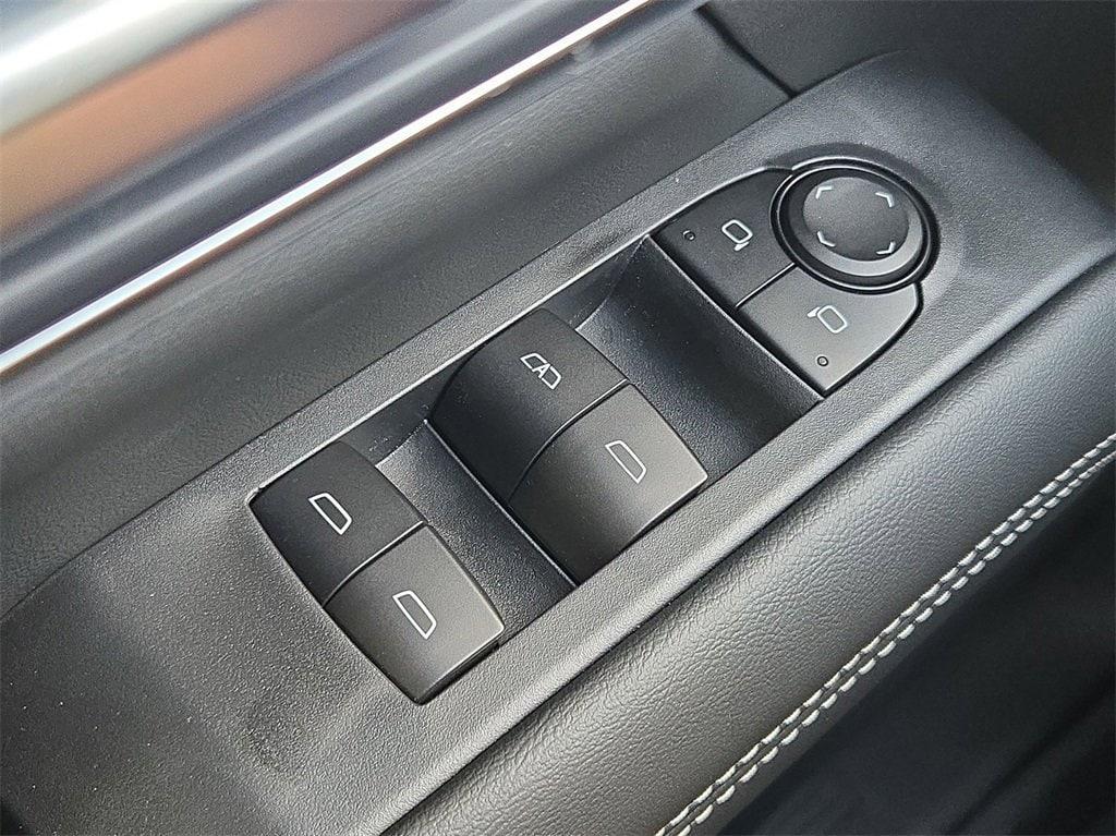 new 2025 GMC Terrain car, priced at $34,290