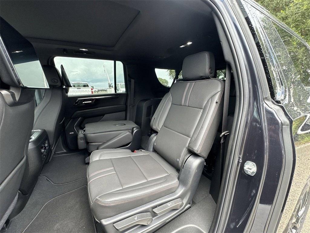 new 2025 Chevrolet Suburban car, priced at $81,005