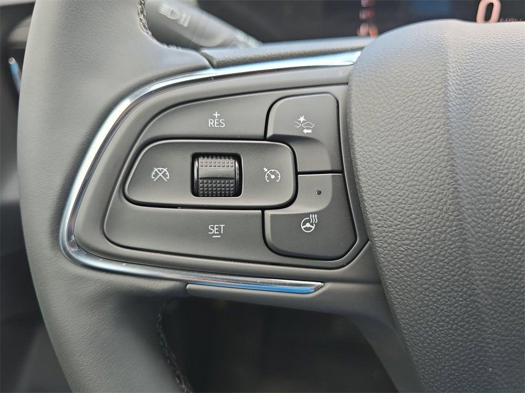 new 2025 Buick Envista car, priced at $26,685