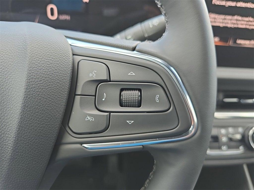 new 2025 Buick Envista car, priced at $26,685