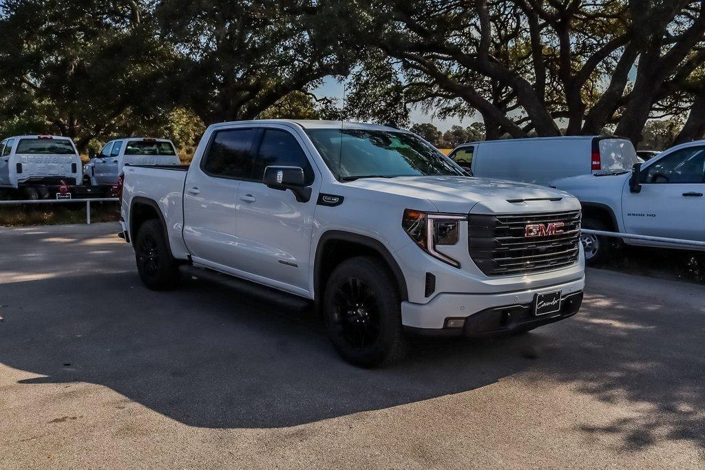 new 2025 GMC Sierra 1500 car, priced at $58,979