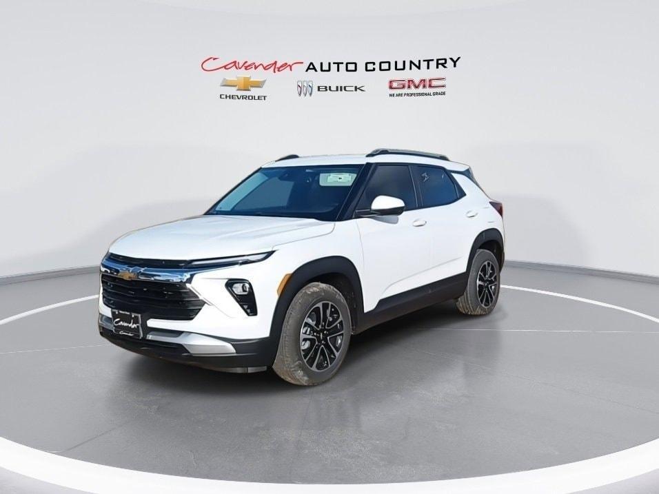 new 2025 Chevrolet TrailBlazer car, priced at $27,212