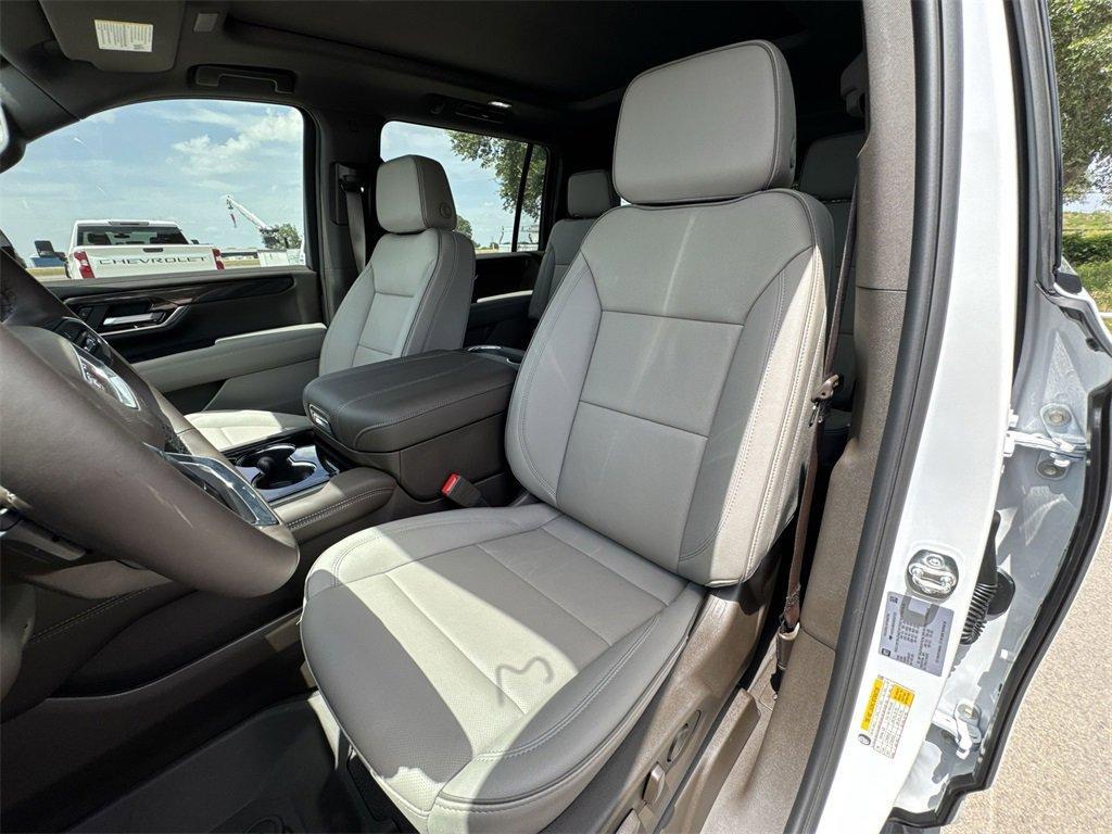 new 2025 GMC Yukon XL car, priced at $78,430