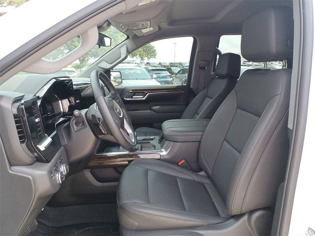 new 2025 GMC Sierra 1500 car, priced at $52,240