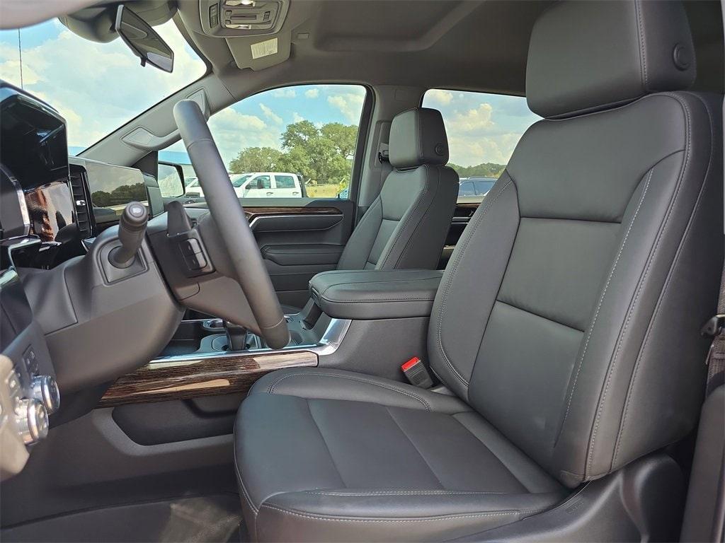 new 2025 GMC Sierra 1500 car, priced at $53,355