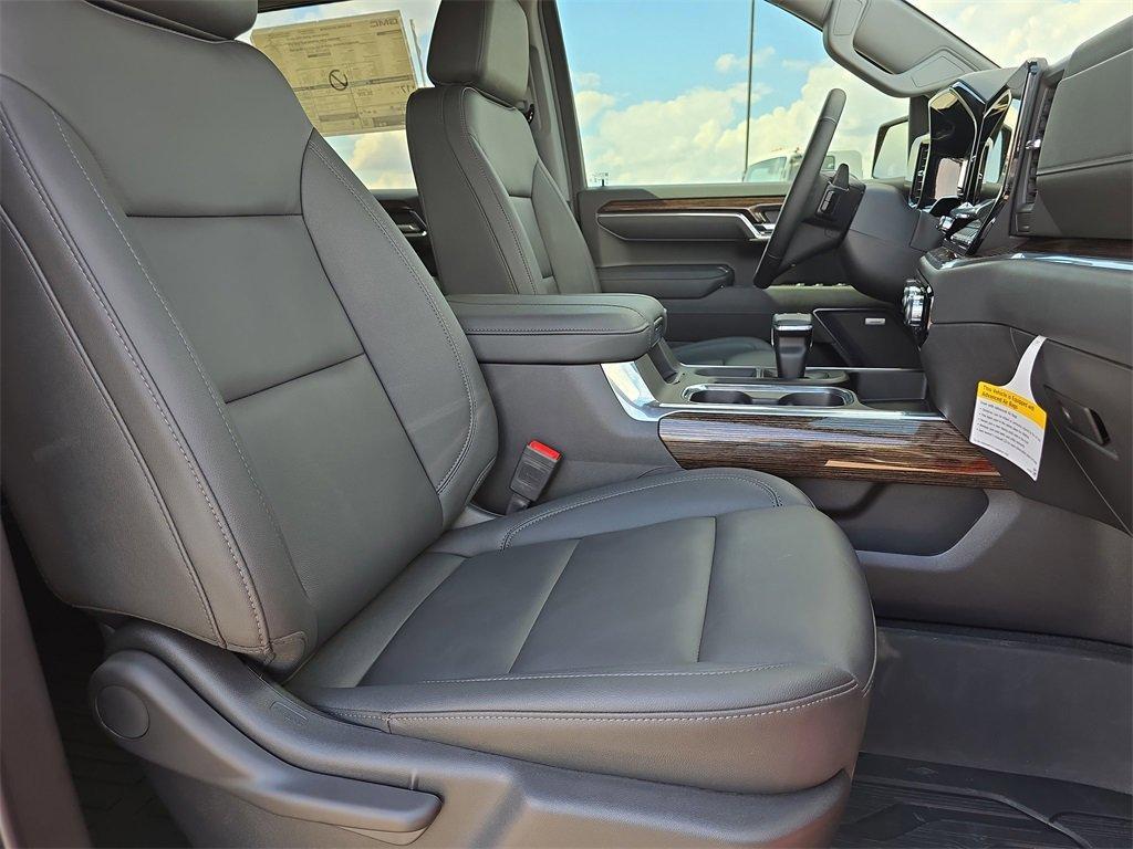 new 2025 GMC Sierra 1500 car, priced at $53,355