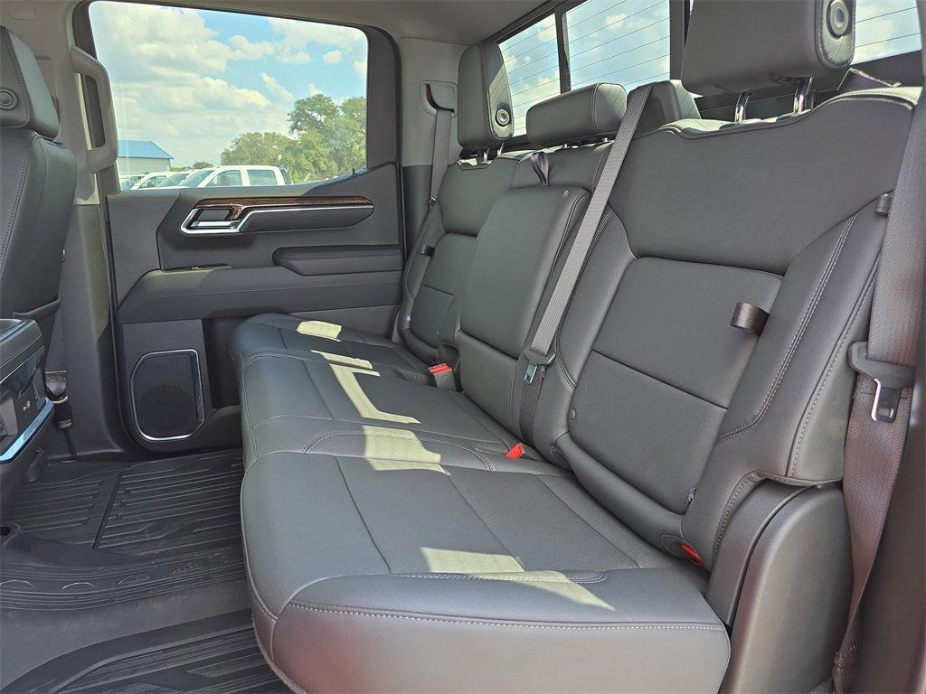new 2025 GMC Sierra 1500 car, priced at $53,355