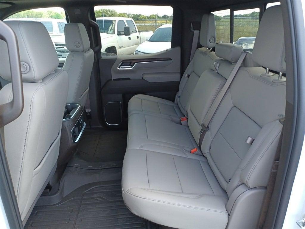 new 2025 GMC Sierra 1500 car, priced at $63,104