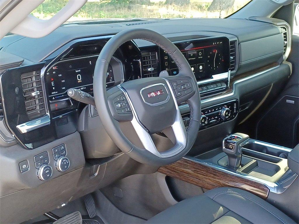 new 2025 GMC Sierra 1500 car, priced at $58,286