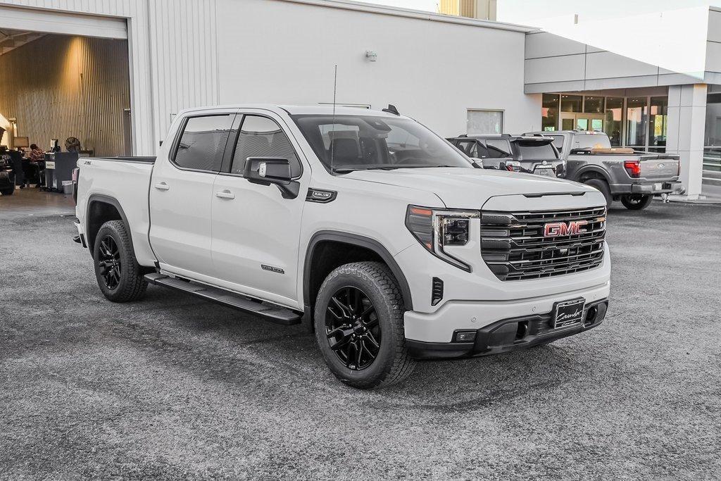 new 2025 GMC Sierra 1500 car, priced at $64,240