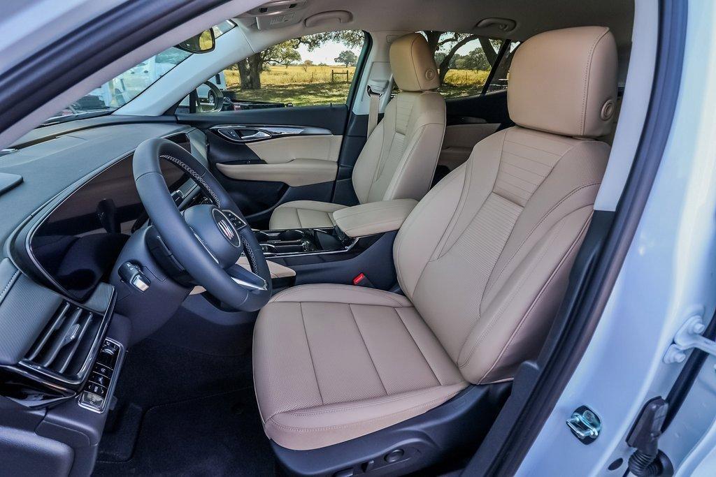 new 2025 Buick Envision car, priced at $39,295