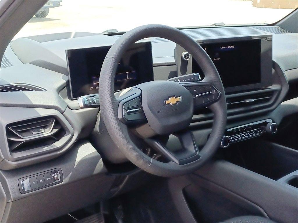 new 2025 Chevrolet Silverado EV car, priced at $54,095