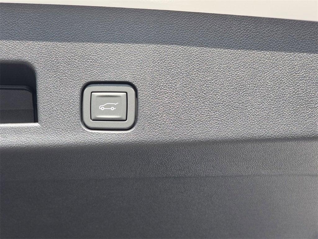 new 2026 Buick Enclave car, priced at $50,560