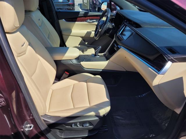 used 2017 Cadillac XT5 car, priced at $21,699