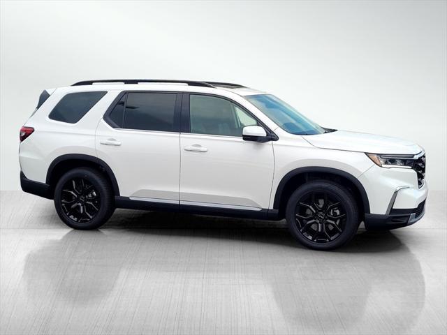 new 2025 Honda Pilot car, priced at $49,221