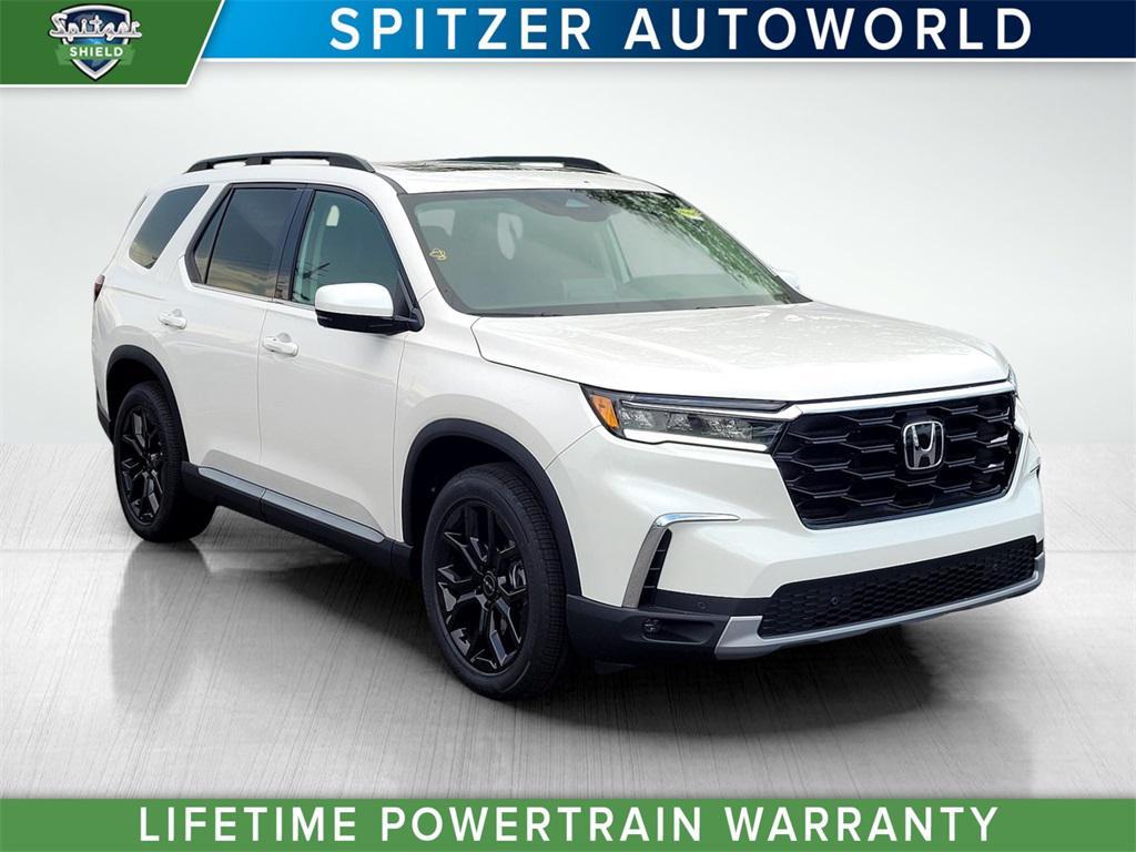 new 2025 Honda Pilot car, priced at $49,221