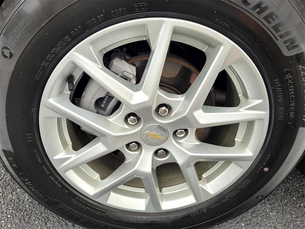used 2022 Chevrolet Equinox car, priced at $21,264