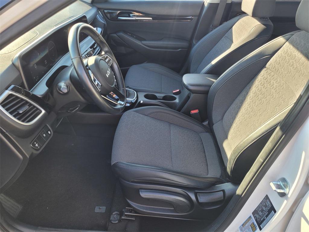 used 2024 Kia Seltos car, priced at $22,872