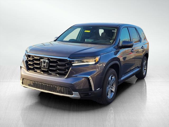 new 2025 Honda Pilot car, priced at $44,268