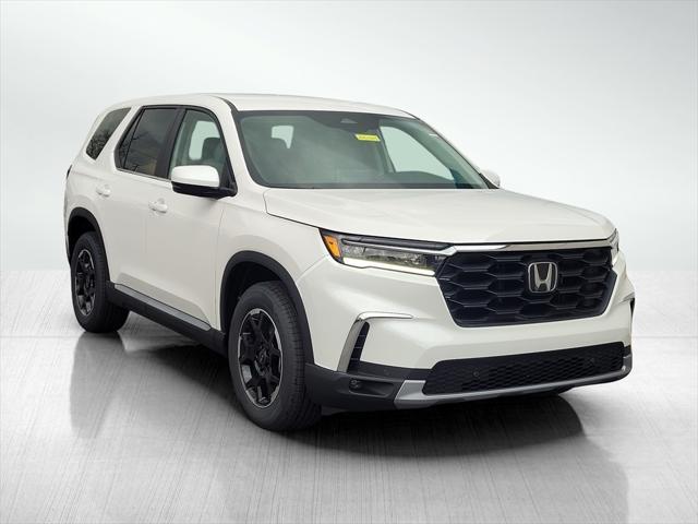 new 2025 Honda Pilot car, priced at $46,158