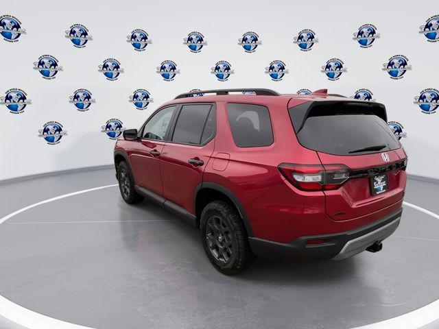 new 2025 Honda Pilot car, priced at $46,859