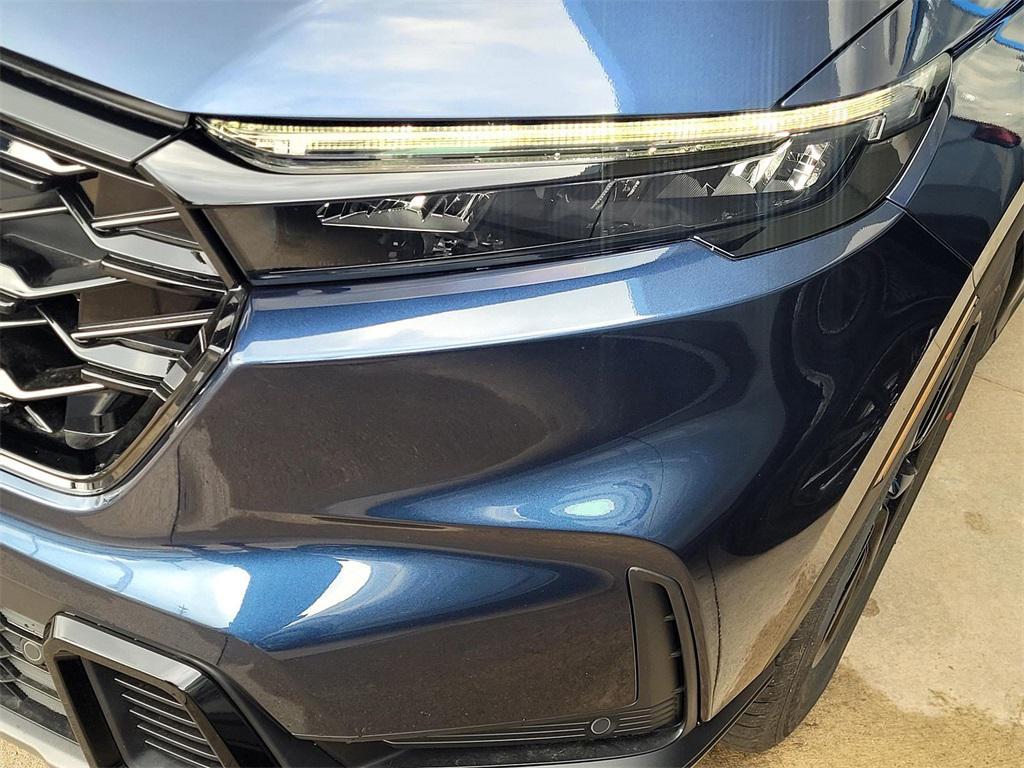 new 2026 Honda CR-V Hybrid car, priced at $39,683