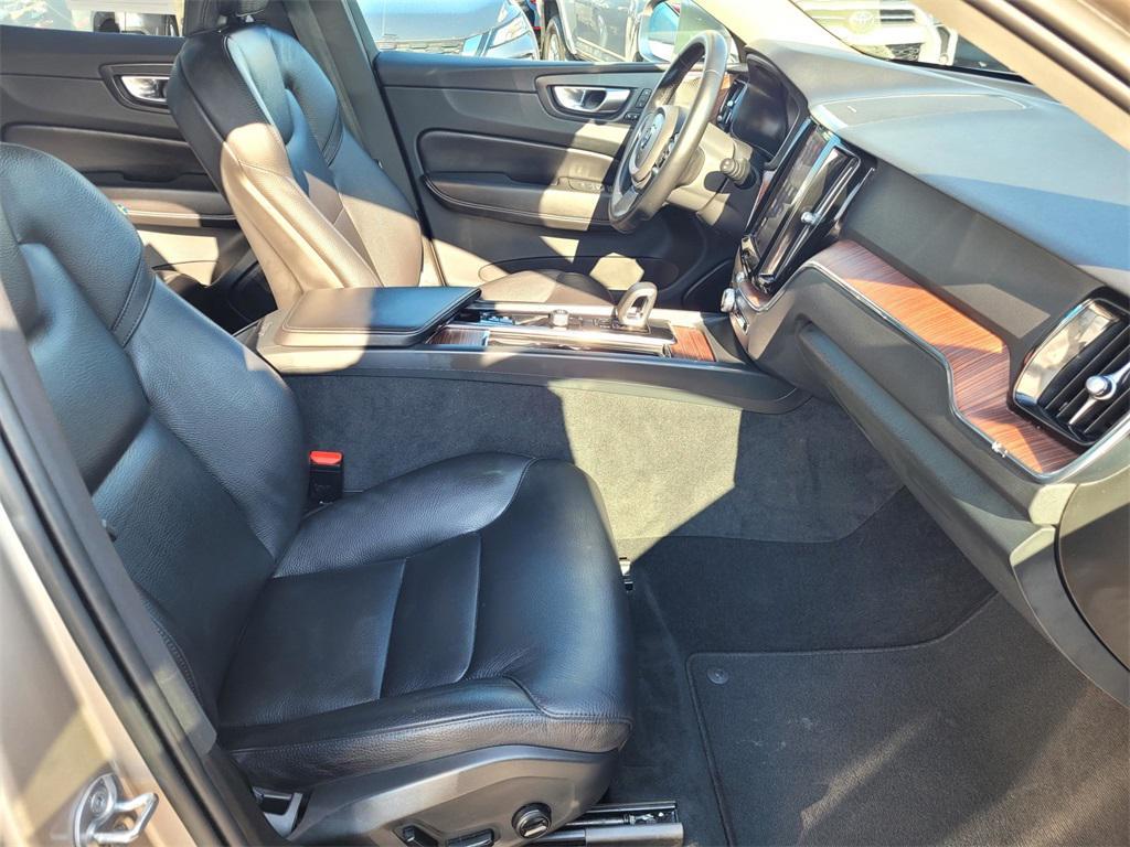 used 2023 Volvo XC60 car, priced at $31,857