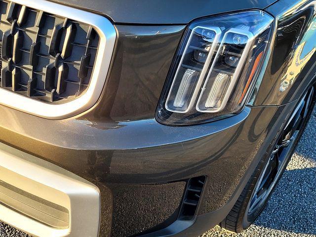 used 2023 Kia Telluride car, priced at $35,129