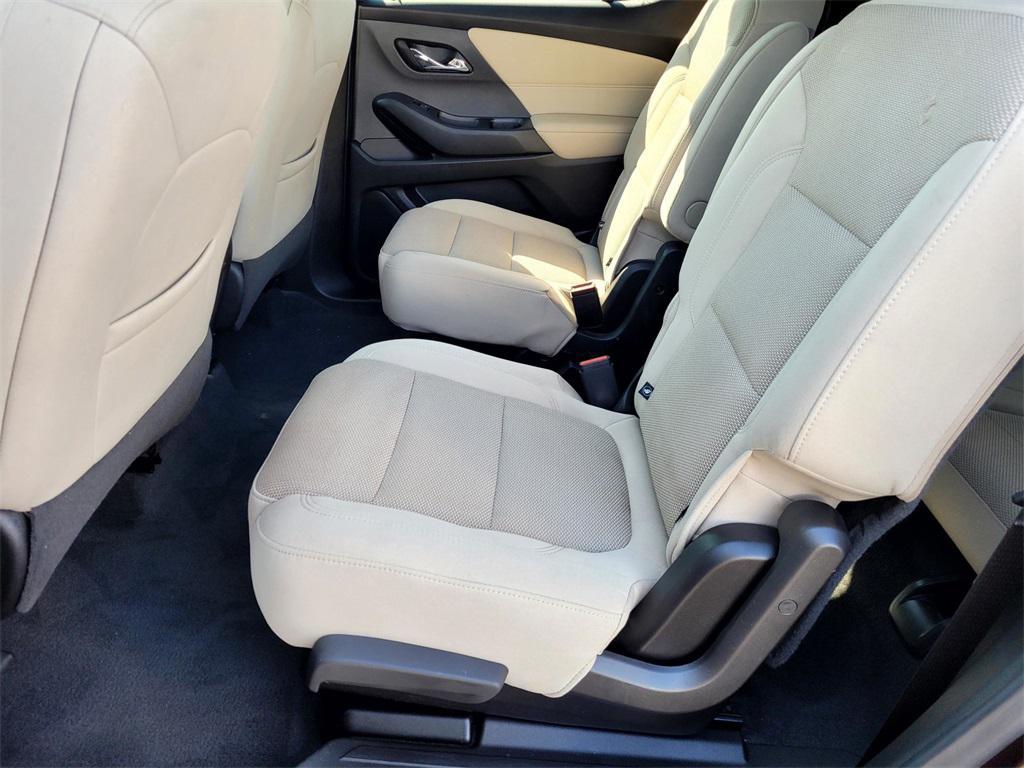 used 2022 Chevrolet Traverse car, priced at $24,317