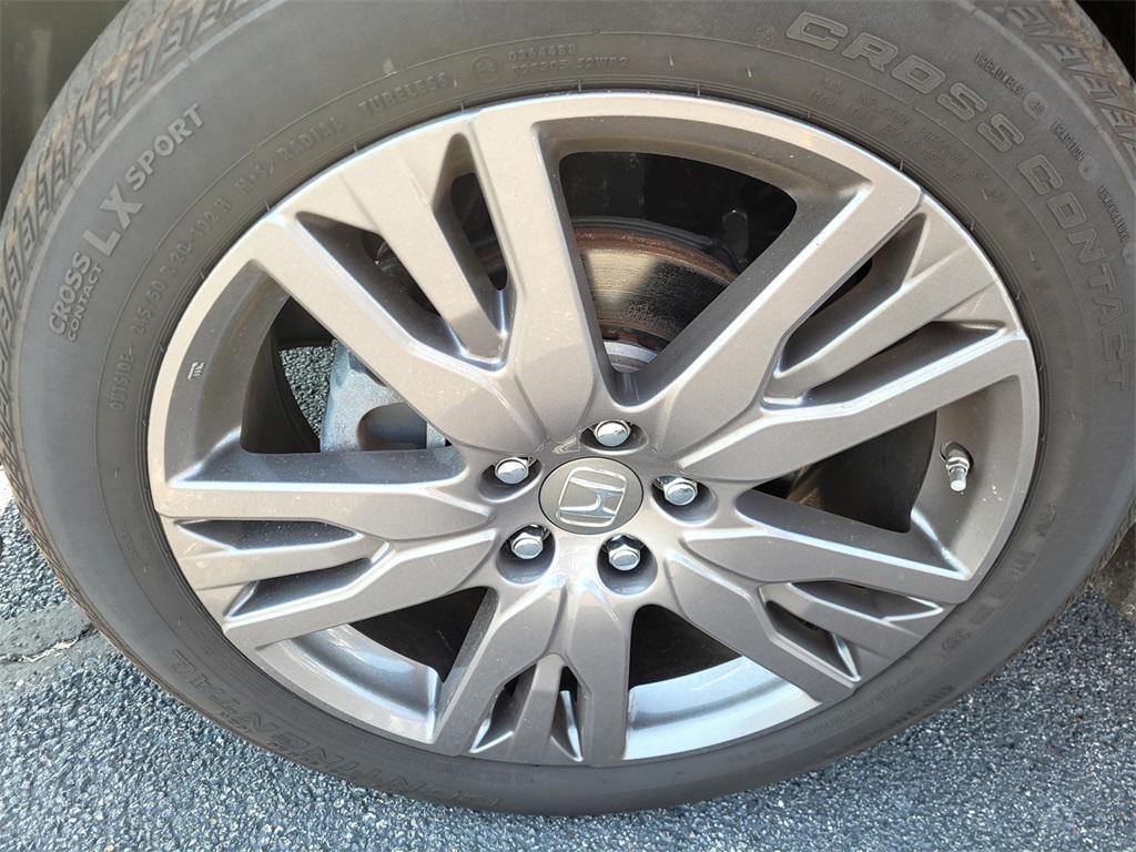 used 2022 Honda Pilot car, priced at $31,800