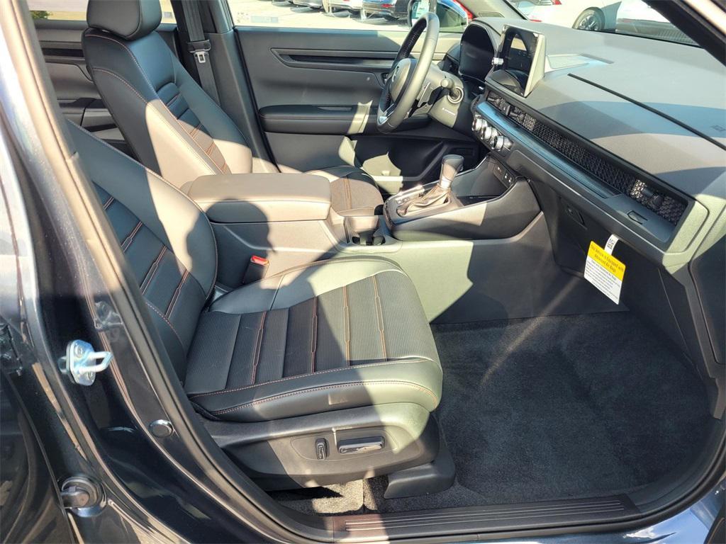 new 2026 Honda CR-V Hybrid car, priced at $39,683