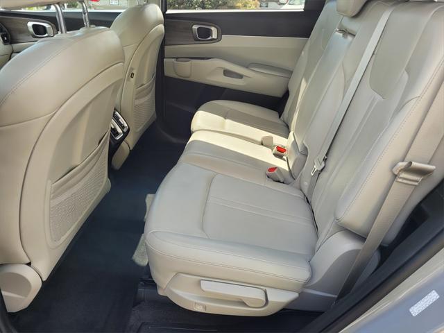 used 2022 Kia Sorento car, priced at $29,099