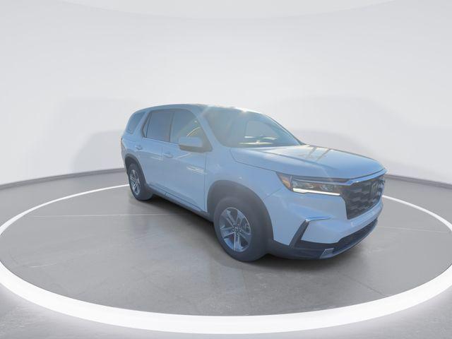 new 2025 Honda Pilot car, priced at $43,842