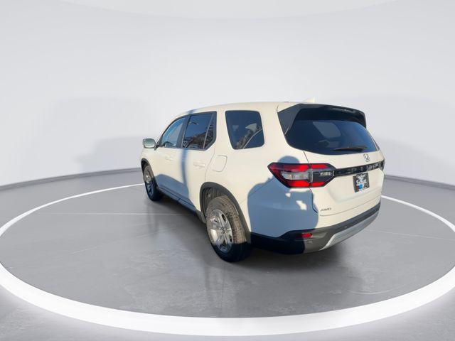 new 2025 Honda Pilot car, priced at $43,842