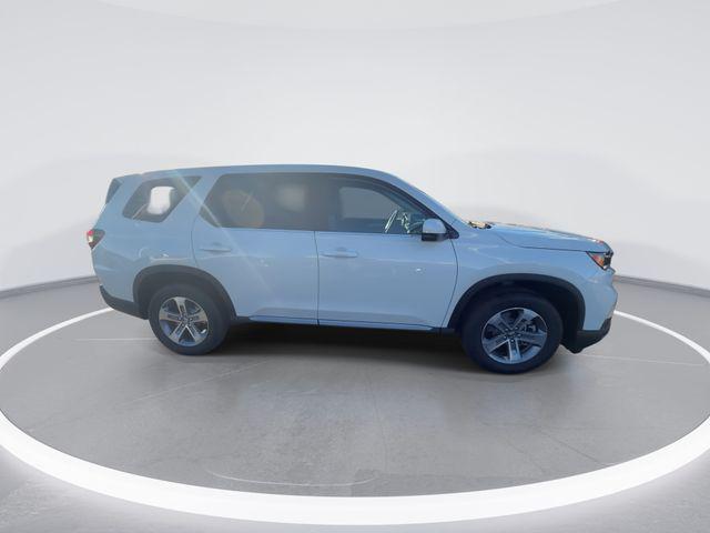 new 2025 Honda Pilot car, priced at $43,842