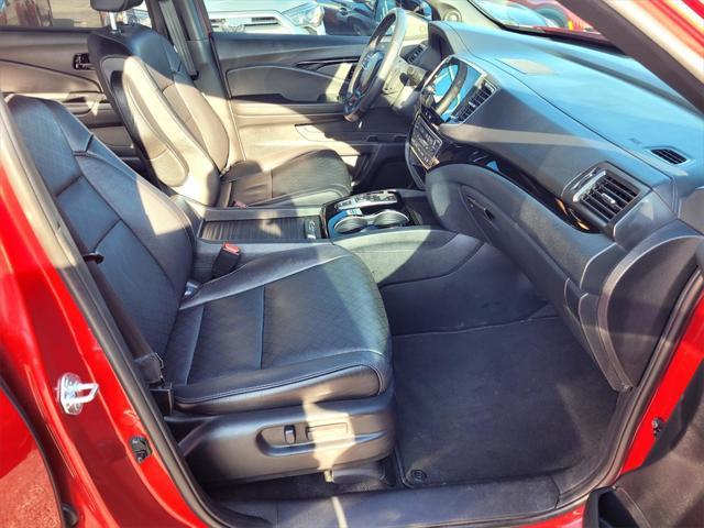 used 2023 Honda Passport car, priced at $39,025