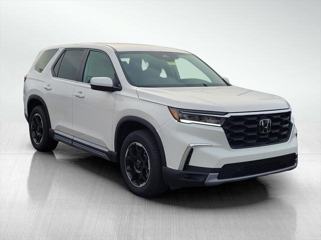 new 2025 Honda Pilot car, priced at $46,434