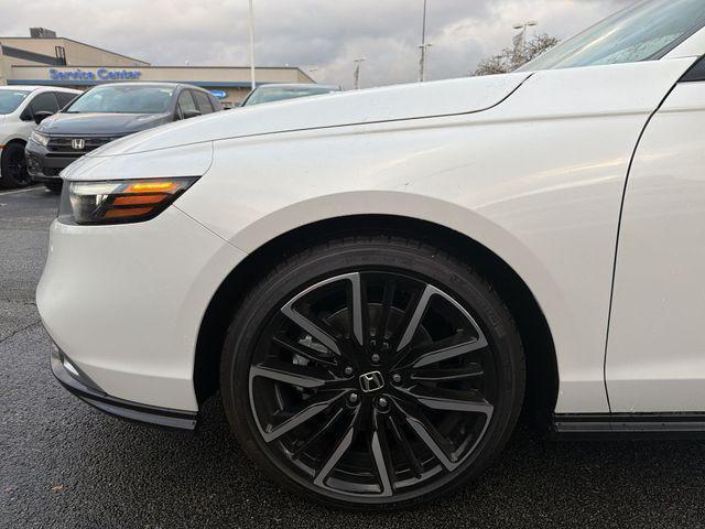 new 2025 Honda Accord Hybrid car, priced at $38,152