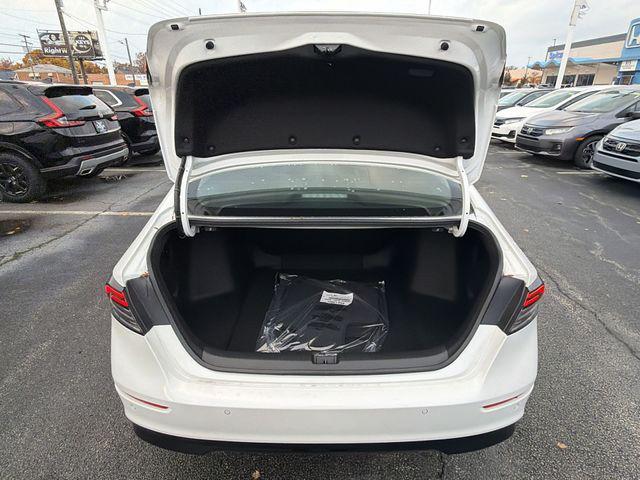 new 2025 Honda Accord Hybrid car, priced at $38,152