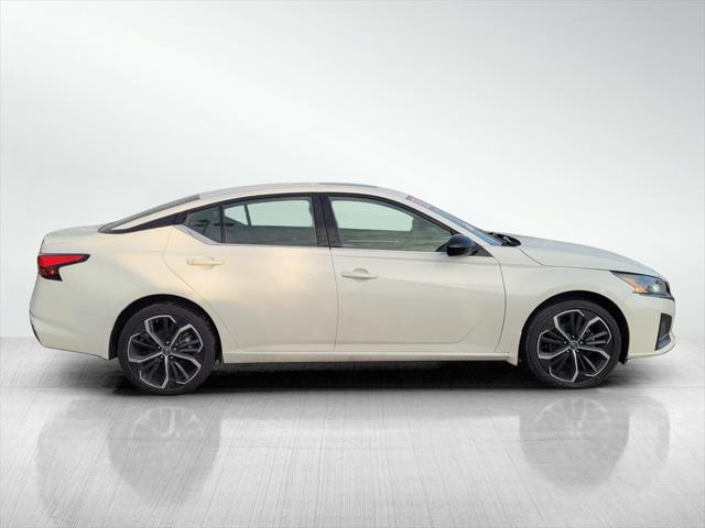 used 2023 Nissan Altima car, priced at $23,369