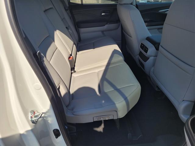 new 2025 Honda Ridgeline car, priced at $44,285