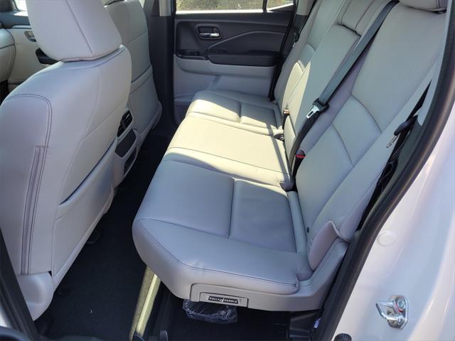new 2025 Honda Ridgeline car, priced at $44,285