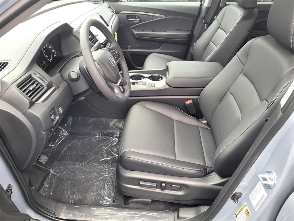 new 2025 Honda Ridgeline car, priced at $42,667