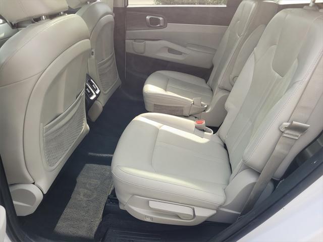 used 2023 Kia Sorento car, priced at $31,010