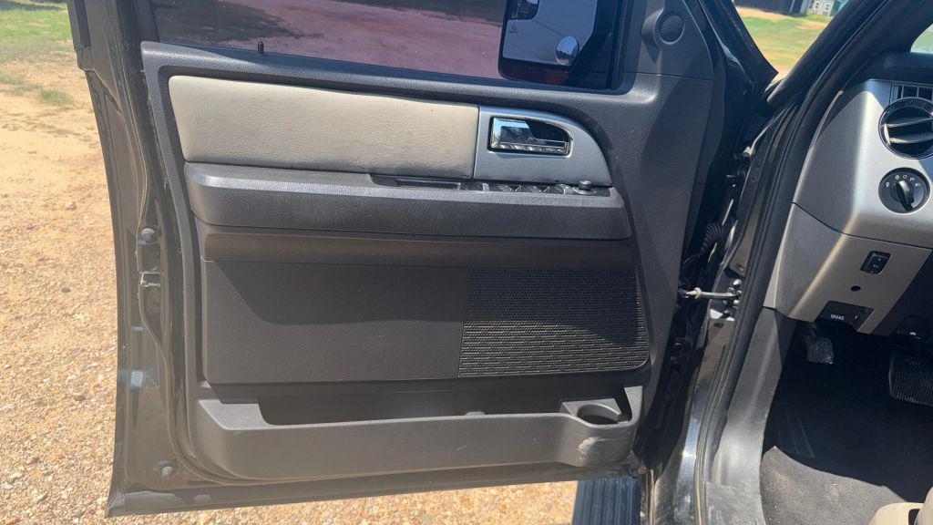 used 2013 Ford Expedition EL car, priced at $5,995