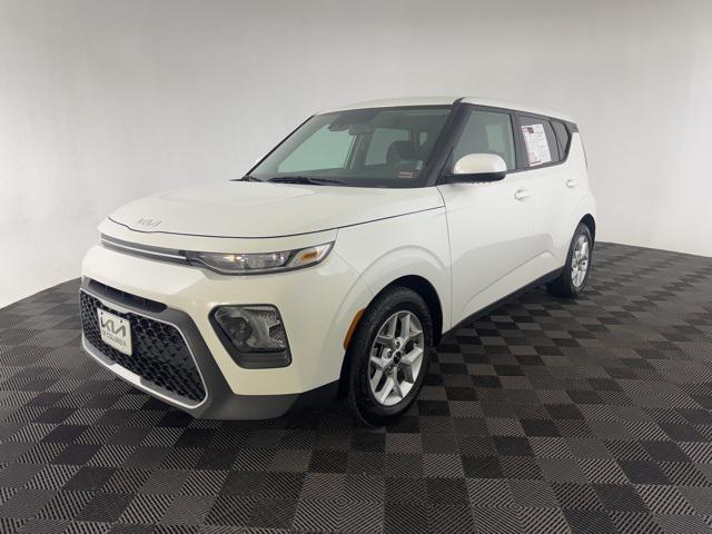 used 2022 Kia Soul car, priced at $15,376