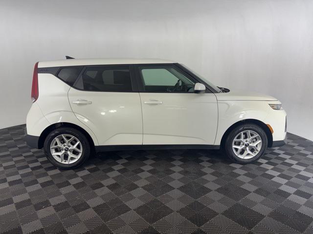 used 2022 Kia Soul car, priced at $15,376