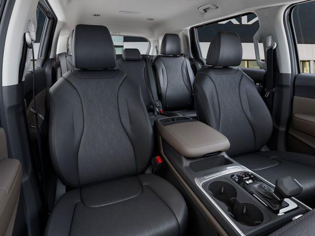 new 2025 Kia Carnival car, priced at $40,535