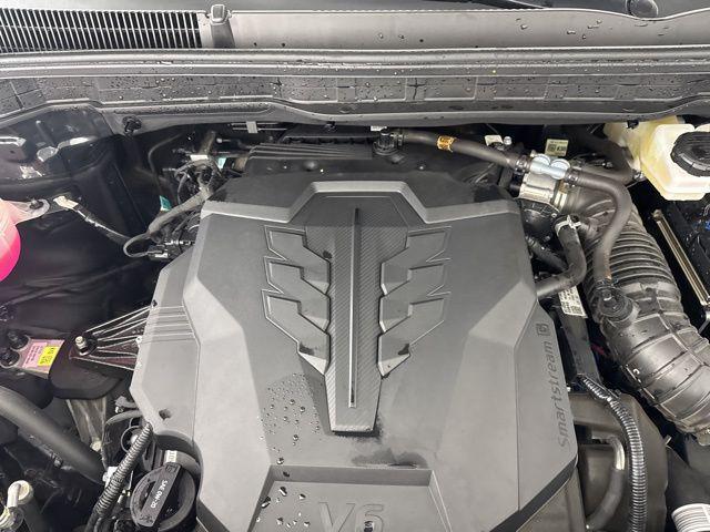 used 2025 Kia Carnival car, priced at $35,299