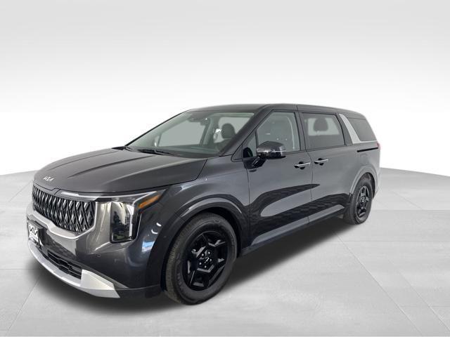 used 2025 Kia Carnival car, priced at $35,299